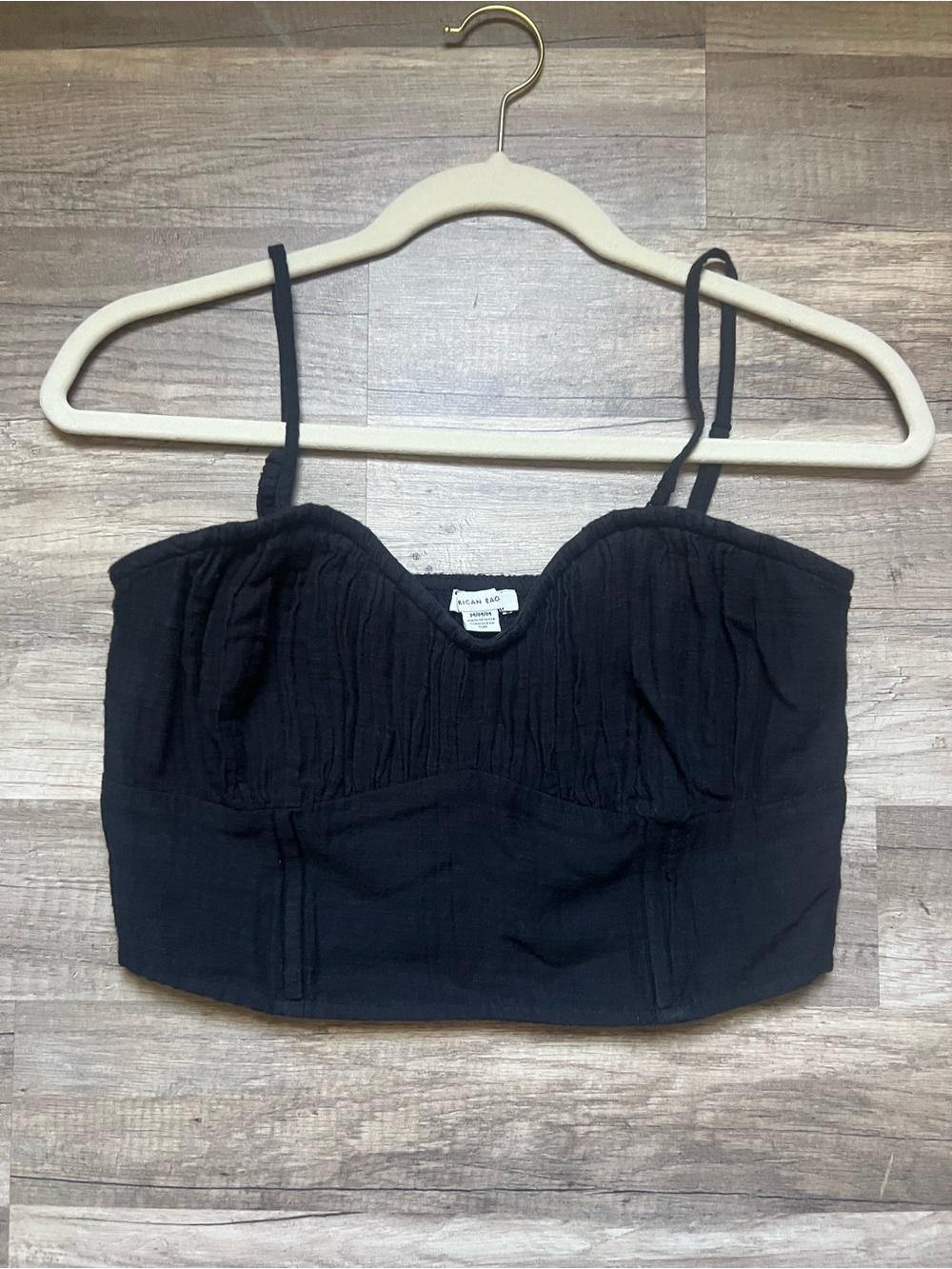 America Eagle crop top- removable straps. Gel lining for hold when strapless